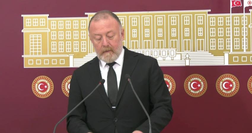 Halkların Eşitlik ve Demokrasi Partisi (DEM Parti) Grup Başkanvekili Sezai Temelli, eski