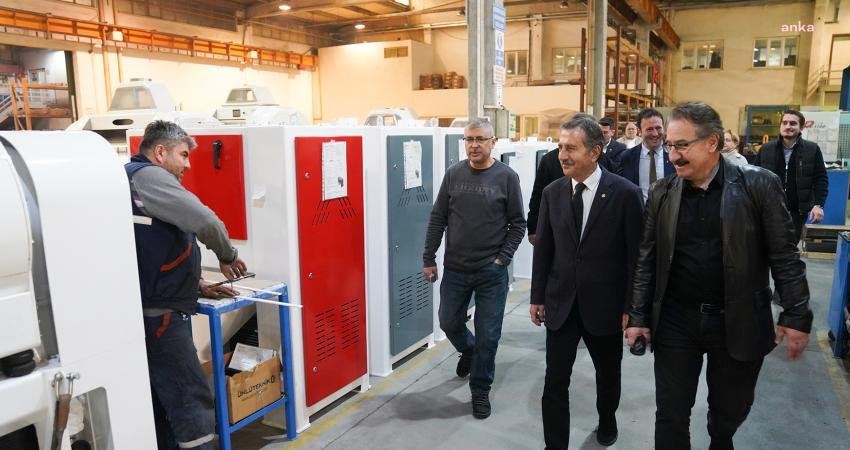 Tepebaşı Belediye Başkanı Ataç: “Emin Adımlarla Yarınlara Yürüyoruz” Tepebaşı Belediye Başkanı Ahmet Ataç, Eskişehir’de faaliyet gösteren fabrikaları ziyaret