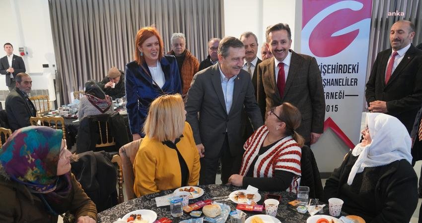 Tepebaşı Belediye Başkanı Ahmet Ata&ccedil;, Odunpazarı Belediye Başkanı Kazım Kurt