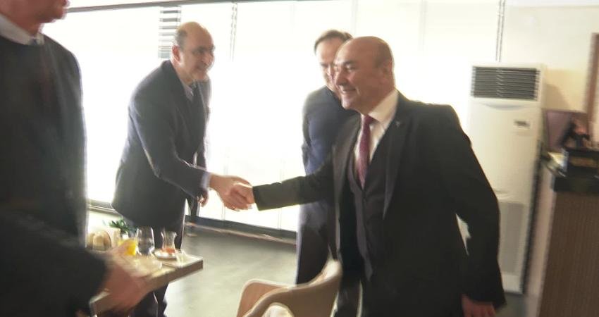İzmir Büyükşehir Belediye Başkanı Tunç Soyer, belediye bünyesinde hizmet üreten