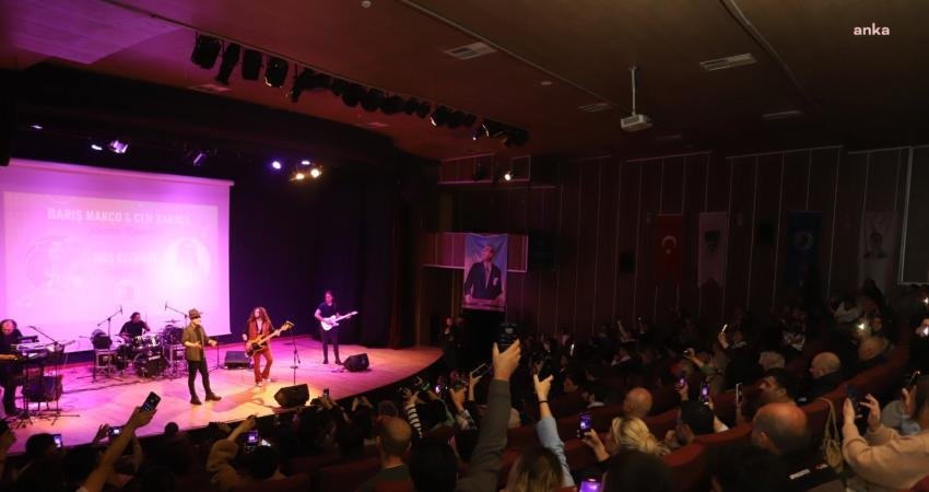 Türk Rock müzik tarihinin iki büyük ustası Barış Manço ve