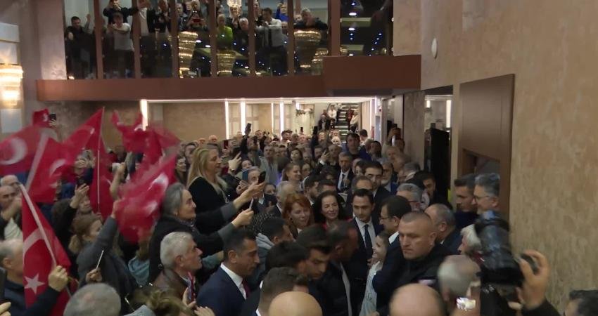 İstanbul B&uuml;y&uuml;kşehir Belediye (İBB) Başkanı Ekrem İmamoğlu, CHP Bayrampaşa Belediye