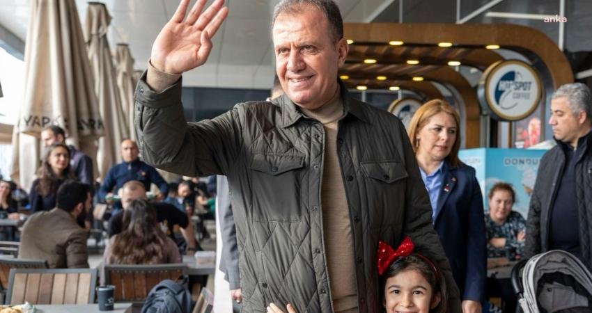 Mersin Büyükşehir Belediye Başkanı Vahap Seçer, Mersinlilerle bir arada olmak,