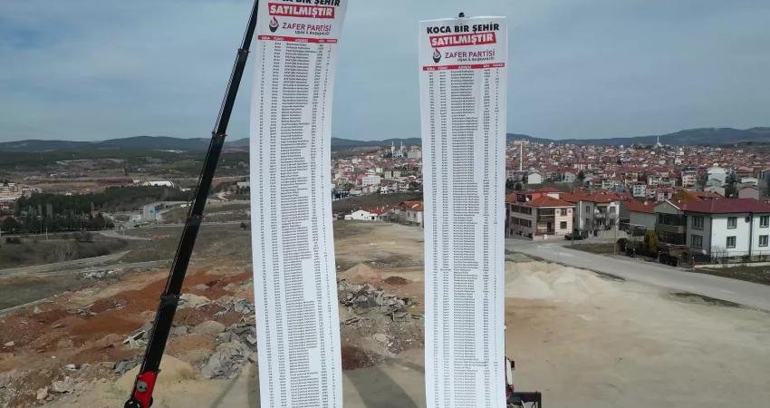 Zafer Partisi Uşak İl Başkanı Hakan Savaş, Uşak Belediyesi&rsquo;nin sattığını
