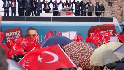 CHP Genel Başkanı Özgür Özel, 11 ayda dokuzuncu kez faiz