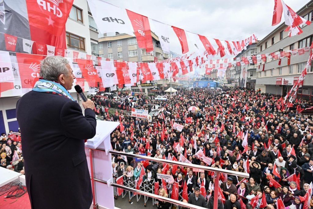 mansur-yavas-dikmende-siz-bir-tane-emekliye-destek-oldunuz-mu