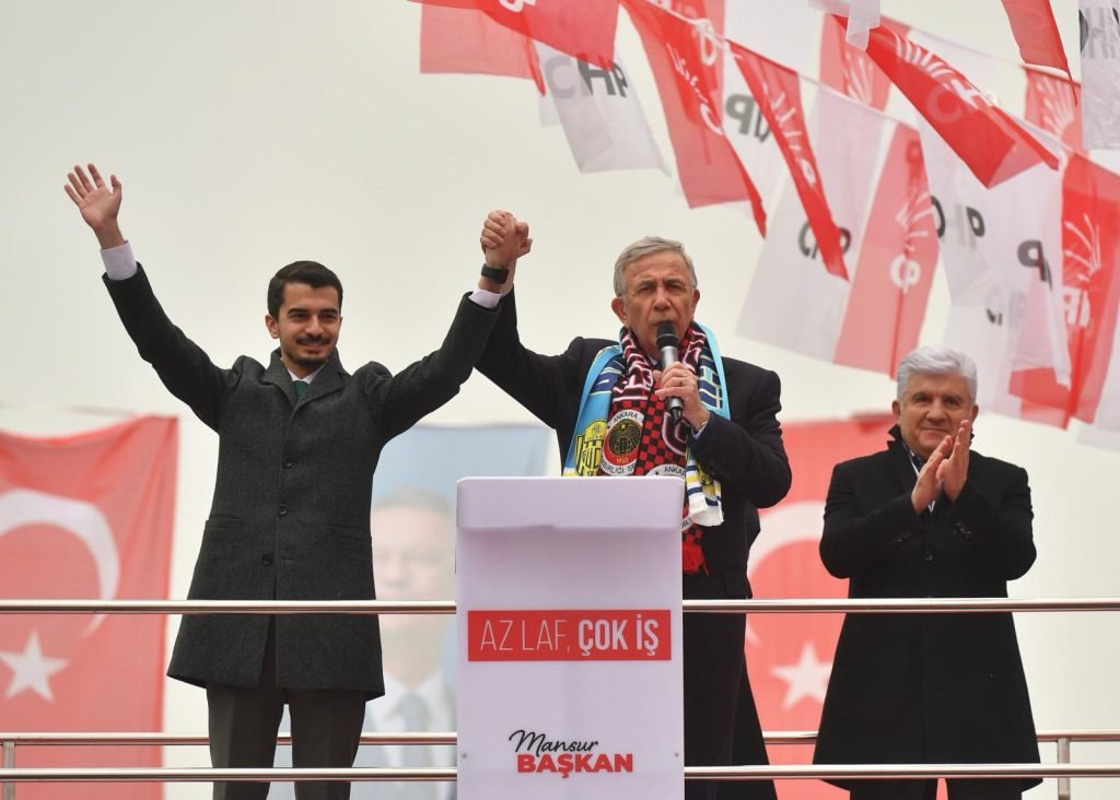 mansur-yavas-dikmende-siz-bir-tane-emekliye-destek-oldunuz-mu