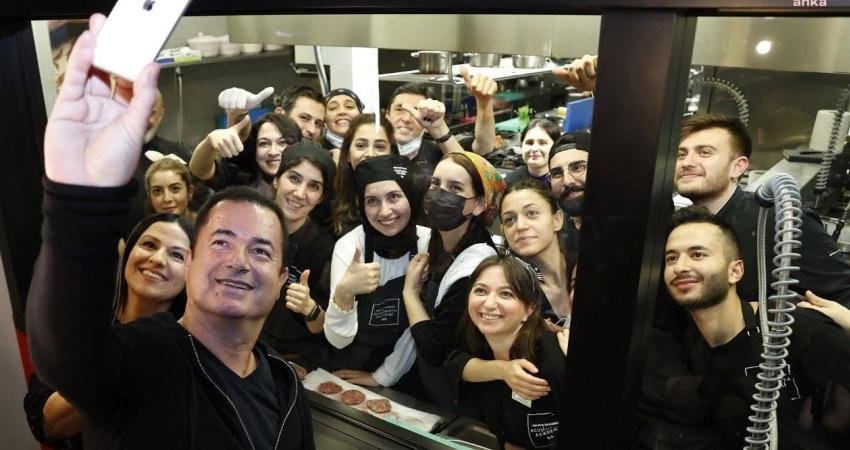 &Uuml;nl&uuml; televizyoncu ve sunucu Acun Ilıcalı, bu yıl “Krizler d&ouml;neminde