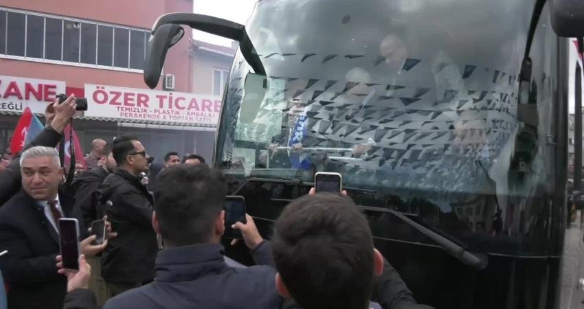 Seçim çalışmalarını Tekirdağ’da sürdüren İYİ Parti lideri Meral Akşener, Marmaraereğlisi’nde