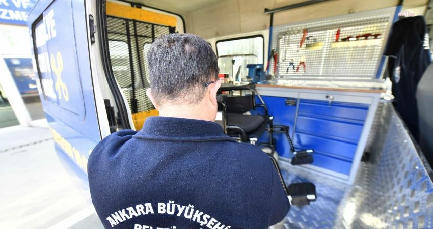 Ankara B&uuml;y&uuml;kşehir Belediyesi (ABB), &ldquo;Engelsiz Başkent&rdquo; anlayışı doğrultusunda tekerlekli sandalye