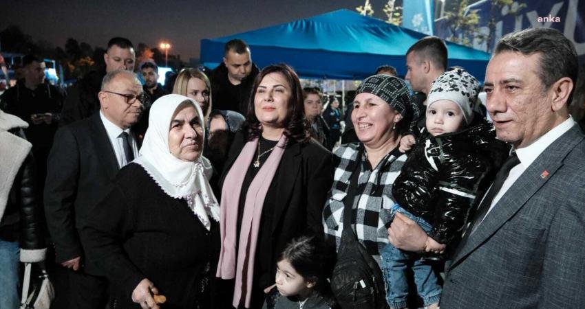 Aydın B&uuml;y&uuml;kşehir Belediye Başkanı &Ouml;zlem &Ccedil;er&ccedil;ioğlu, Efeler Atat&uuml;rk Kent Meydanı&rsquo;nda