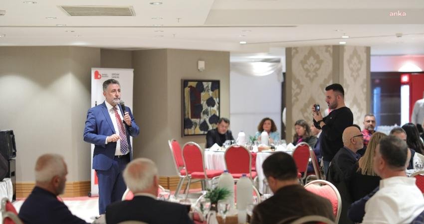 Bayraklı Belediye Başkanı Sandal: “Türkiye’ye Örnek Olduk” Bayraklı Belediye Başkanı Serdar Sandal, mecliste yaklaşık beş yıldır birlikte