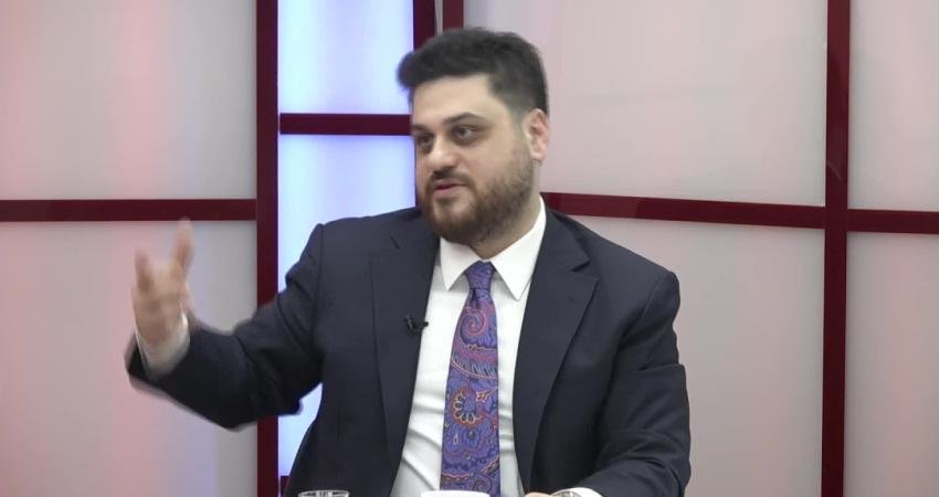 BTP Lideri Baş: “Pazar Günü Bir Günlüğüne Patron Olacağız. Fikirlerinizi Değiştirirseniz Patron Olmaya Devam Edeceksiniz” Bağımsız Türkiye Partisi (BTP) Genel Başkanı Hüseyin Baş, yarın yapılacak