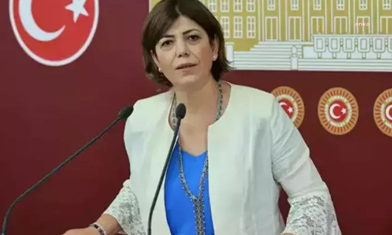 DEM Parti İBB Adayı Meral Danış Beştaş: Tespit Ettiğiniz Usülsüzlüklere İtiraz Ederek, Tutanak Altına Alalım DEM Parti İstanbul Büyükşehir Belediyesi adayı Meral Danış Beştaş, seçmelerini