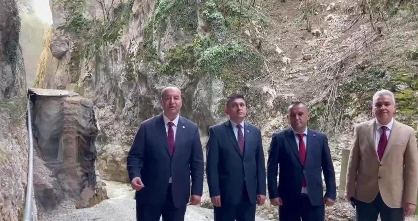 CHP Karab&uuml;k Milletvekili Cevdet Akay, ge&ccedil;en yıl selden zarar g&ouml;r&uuml;p