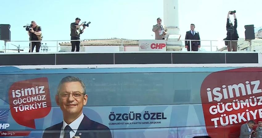 Çağatay Güç: Çalmayacağım, Çaldırmayacağım. Dostlarımın, Sevdiklerimin Yaşadığı Bu Kente Gözüm Gibi Bakacağım CHP Genel Başkanı Özgür Özel’in, Aliağa’da düzenlenen halk buluşmasında konuşan