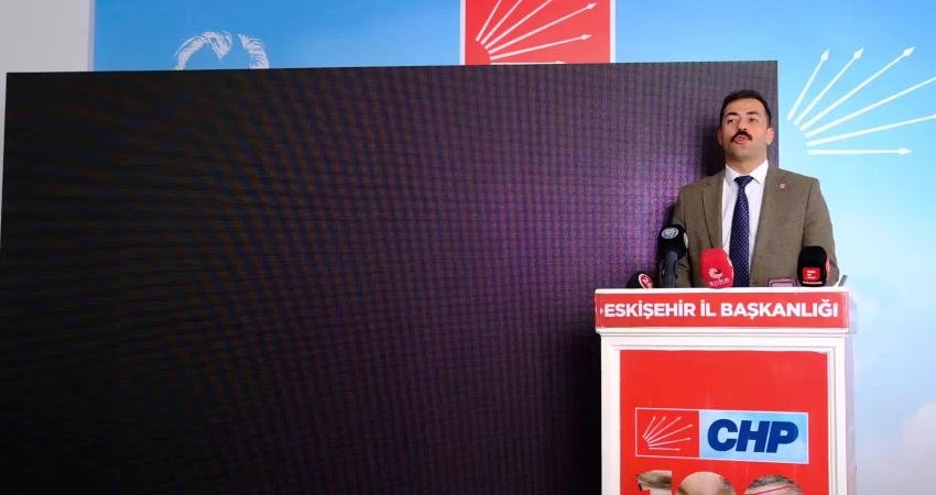 MELTEM KARAKAŞ CHP Eskişehir İl Başkanı Talat Yalaz, AKP Eskişehir