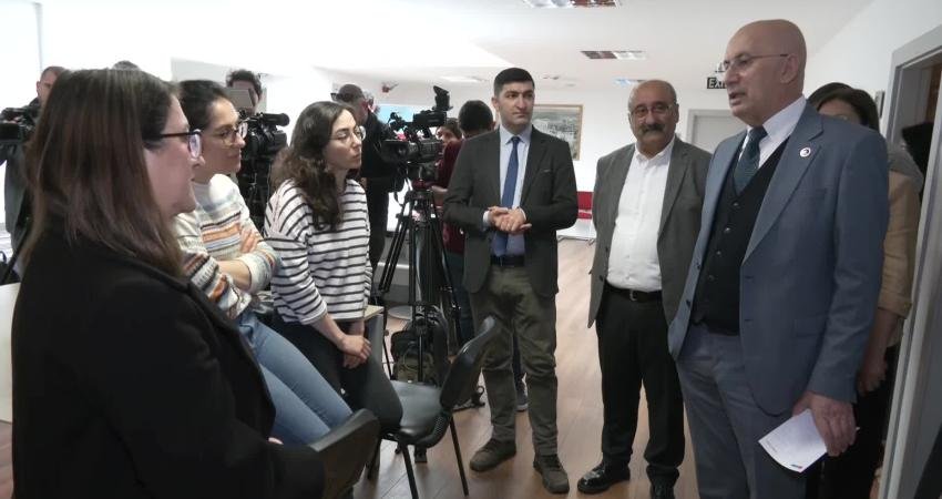 CHP İl Başkanı Erkol’dan Akşener’e: “Beş Altı Ay İçinde Bu Kadar Farklı Değerlendirmeler Yapabilmek Şaşırtıcı” CHP Ankara İl Başkanı Ümit Erkol, İYİ Parti Genel Başkanı