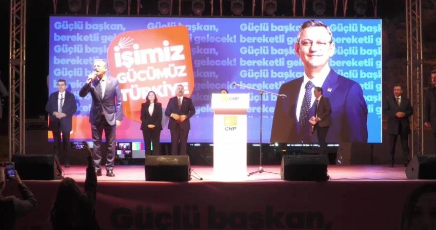 CHP Lideri Özgür Özel, Efes Selçuk Belediye Başkanı Filiz Ceritoğlu