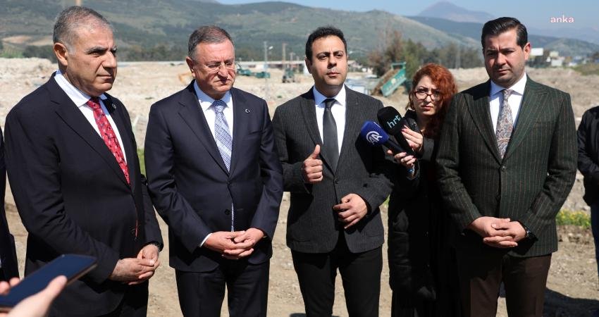 CHP PM Üyesi Baran Bozoğlu: “Hatay’da Yaklaşık 2 Erciyes Dağı Büyüklüğünde Deprem Atığıyla Karşı Karşıyayız” MERVE GÜVEN CHP Parti Meclisi (PM) Üyesi Baran Bozoğlu, Hatay