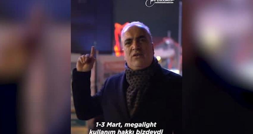 İstanbul Sultangazi’de CHP’nin parasını &ouml;deyerek kiraladığı reklam alanında Sultangazi adayı