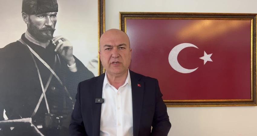 CHP’li Murat Bakan’dan İçişleri Bakanı Yerlikaya’ya İstifa Çağrısı: “Daha Önce Ayakkabı Numarasını Biz Biliyorduk Teröristlerin, Şimdi Teröristler İnternetten Türkiye Cumhuriyeti Vatandaşlarının Ayakkabı Numarasına Kadar Öğrenebiliyor” CHP Genel Başkan Yardımcısı Murat Bakan, vatandaşların kişisel verilerinin internet