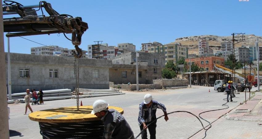 Dicle Elektrik’ten Şanlıurfa’ya 10.3 Milyar TL Yatırım Dicle Elektrik, müşteri odaklı ve kayıpsız, kesintisiz ve kaliteli enerji