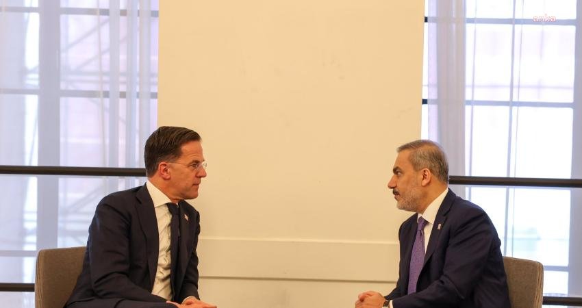 Dışişleri Bakanı Hakan Fidan, Birinci Nükleer Enerji Zirvesi’ne katılmak üzere