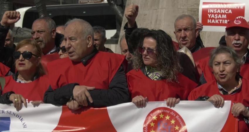 Emekliler Ulus Meydanı’ndan Seslendi: “Emeklileri Aç Bırak Ölsün. Bizi Yük Olarak Görüyorlar” Haber: Ogün Akkaya Kamera: Eylem Ladin Değer Devrimci İşçi Sendikaları