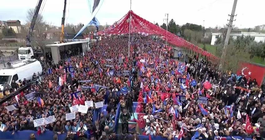 Cumhurbaşkanı ve AKP Genel Başkanı Recep Tayyip Erdoğan, Diyarbakır mitinginde,