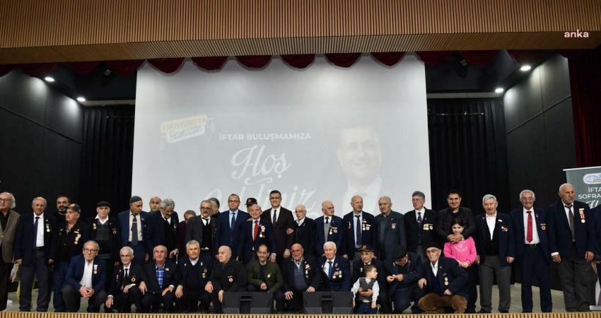 Şehit aileleri ve gazilerle iftar programında bir araya gelen Esenyurt