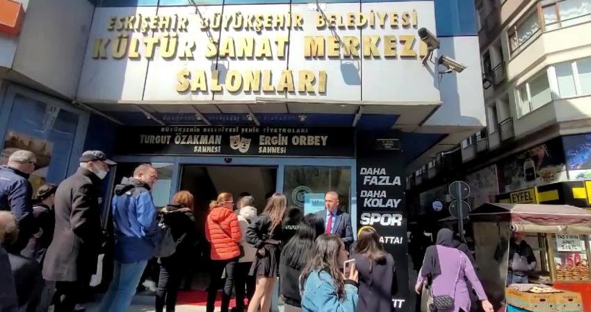 Konserleri kapalı gişe sahnelenen Eskişehir Senfoni Orkestrası&rsquo;nın d&uuml;zenli olarak programına