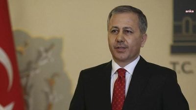 İ&ccedil;işleri Bakanı Ali Yerlikaya, d&uuml;n akşam oynanan Trabzonspor-Fenerbah&ccedil;e S&uuml;per Lig