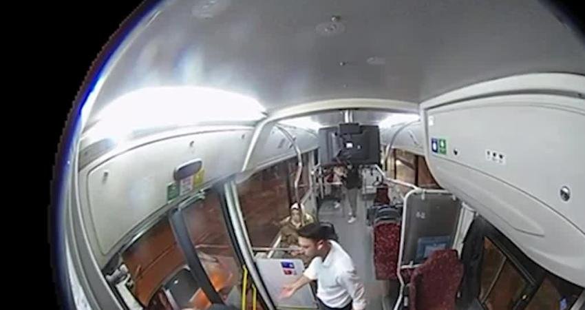 İstanbul Başakşehir’de İETT otob&uuml;s şof&ouml;r&uuml; Mahmut Murat Kanık, s&ouml;zl&uuml; tartıştma