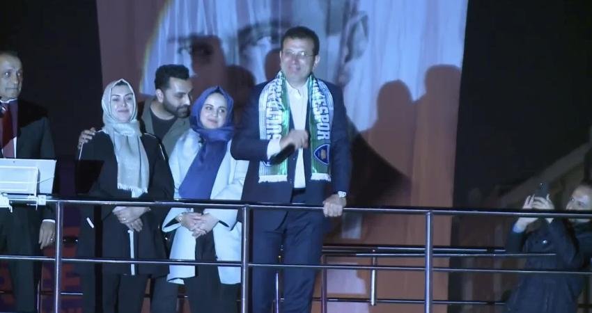 İmamoğlu: “Ekonomik Afetten Kurtulmak İçin 31 Mart’ta Rekor Bir Fark Atacaksınız” İstanbul Büyükşehir Belediye (İBB) Başkanı Ekrem İmamoğlu, Sultanbeyli halk buluşmasında
