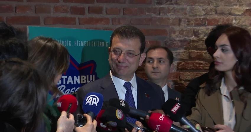 İmamoğlu’ndan Erdoğan’a ‘Metro’ Yanıtı: Bir Gün Vatandaşın Arasına Karışır da Metroya Binme Şansı Olursa Gezdirebiliriz HABER-KAMERA:HAKAN KAYA İBB Başkanı Ekrem İmamoğlu, Cumhurbaşkanı ve AKP Genel