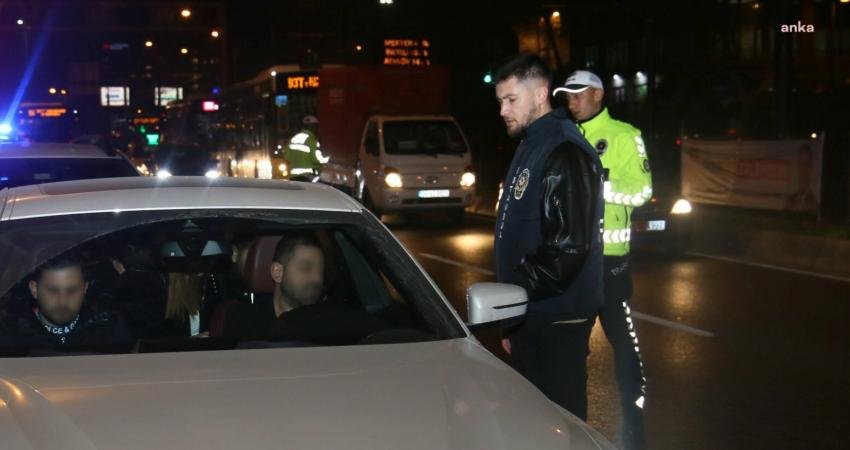 EDDA S&Ouml;NMEZ İstanbul’da d&uuml;n ger&ccedil;ekleştirilen asayiş denetiminde, farklı su&ccedil;lardan aranan