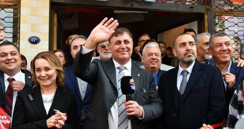 İzmir Büyükşehir Belediye Başkan Adayı Cemil Tugay, Sokak Hayvanlarının Yaşam Kalitesini Arttıracak Projelerini Anlattı CHP’nin İzmir Büyükşehir Belediye Başkan Adayı Cemil Tugay, HAYTAP İzmir