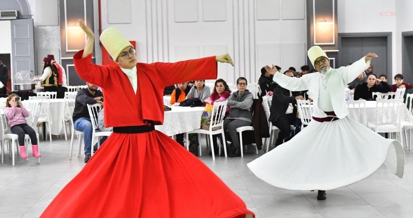 İzmir’de Ramazan Dayanışması İzmir Büyükşehir Belediyesi’nin Ramazan ayında bereketi büyütmek için yaptığı toplu