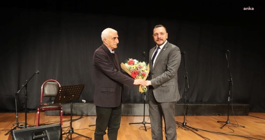 Kartal Uğur Mumcu Mahallesi &Ccedil;evre ve K&uuml;lt&uuml;r Dayanışma Derneği (UMDER)