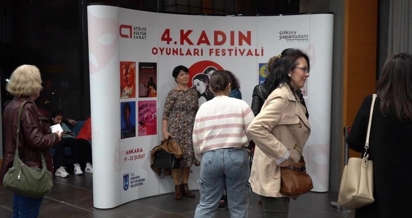 Antalya’da Konyaaltı Belediyesinin ev sahipliğinde d&uuml;zenlenen 4. Kadın Oyunları Festivali