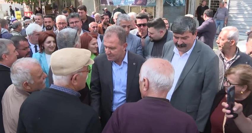 Mersin Büyükşehir Belediye Başkanı Seçer’den, Toroslar Sağlık Mahallesi’ne Ziyaret Mersin Büyükşehir Belediye Başkanı Vahap Seçer, Toroslar ilçesine bağlı Sağlık