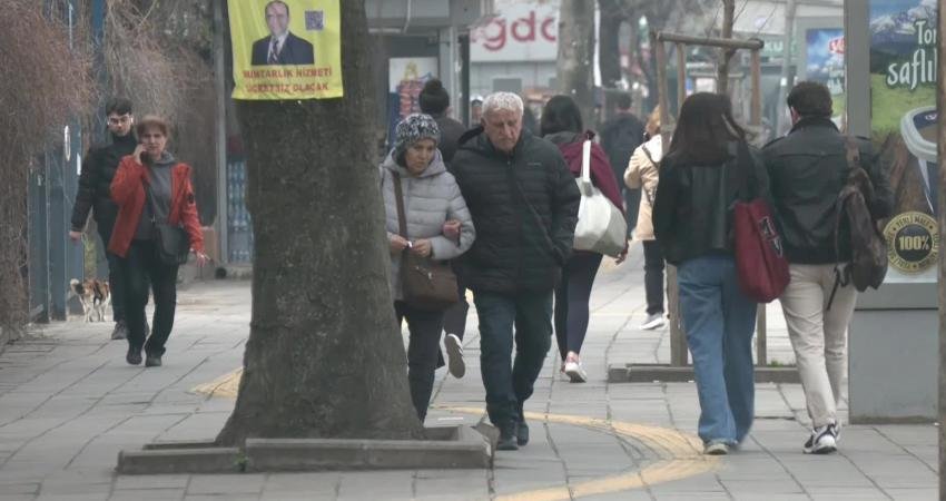 Üniversite eğitimi için Ankara’da bulunan öğrenciler, otobüs bilet fiyatlarının pahalı