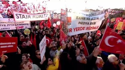 CHP Genel Başkanı Özgür Özel, Buca’da; “Birileri çıkmış gelmiş malum