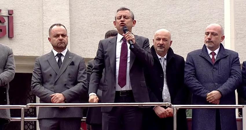 CHP Genel Başkanı &Ouml;zg&uuml;r &Ouml;zel, Cumhurbaşkanı Recep Tayyip Erdoğan’a “31