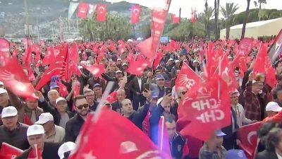 CHP Genel Başkanı &Ouml;zg&uuml;r &Ouml;zel, emeklilere hitaben “Size para yok