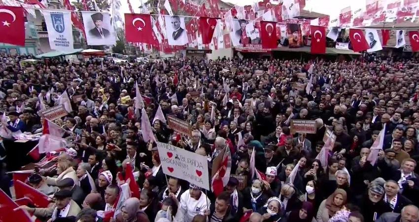 CHP Genel Başkanı &Ouml;zg&uuml;r &Ouml;zel, &ldquo;Ben emeklilere 7&rsquo;şer bin lira