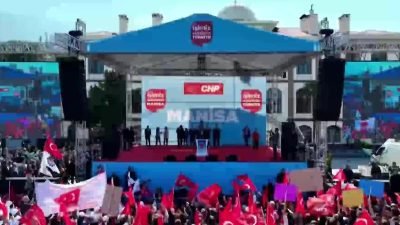 CHP Genel Başkanı Özgür Özel, memleketi Manisa’da, Büyükşehir Belediye Başkanı