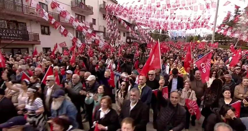 https://abone.ankahaber.net/static//video/021c5a66-0ee3-4a04-95d5-d60bc34413cd-720.mp4 CHP Genel Başkanı Özgür Özel, Etimesgut’ta; “En önemli konumuz,