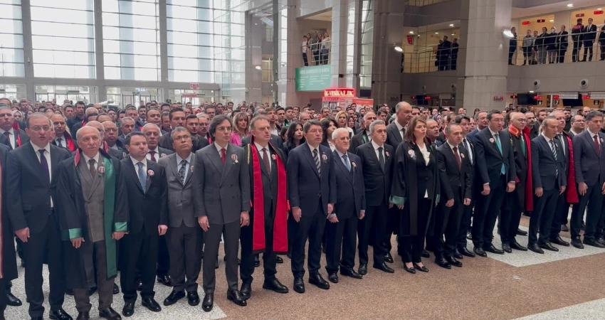 Savcı Mehmet Selim Kiraz Şehit Edilişinin 9. Yılında Anıldı İstanbul Cumhuriyet Savcısı Mehmet Selim Kiraz, görevi başında uğradığı silahlı